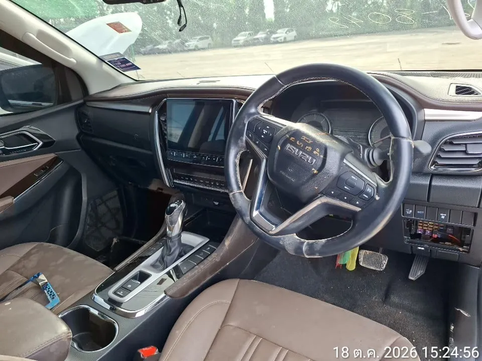2023 Isuzu MU-X – 7