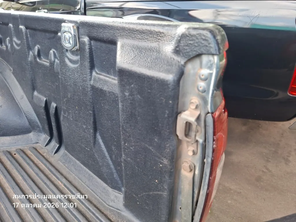 2004 Isuzu D-Max – 9