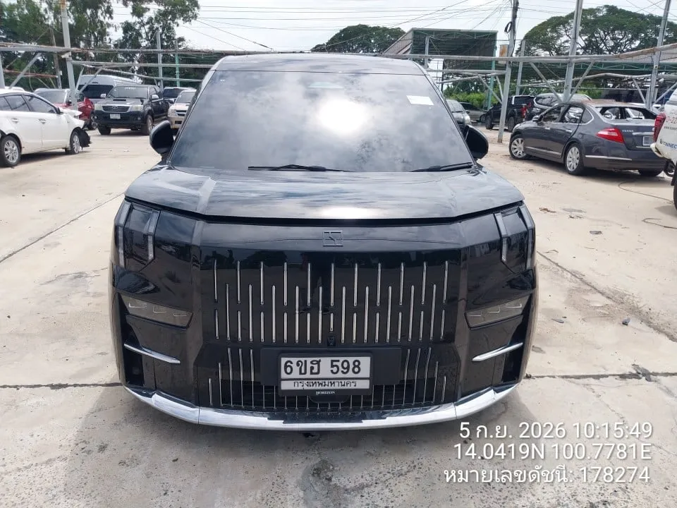 2025 Zeekr 009 – 1
