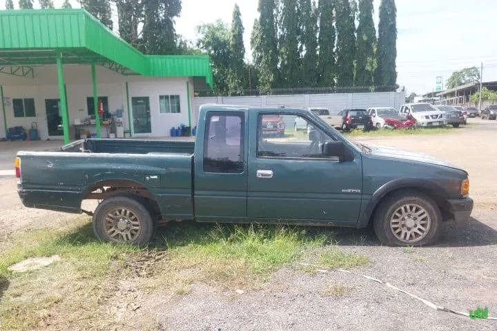 1995 Isuzu D-Max – 7