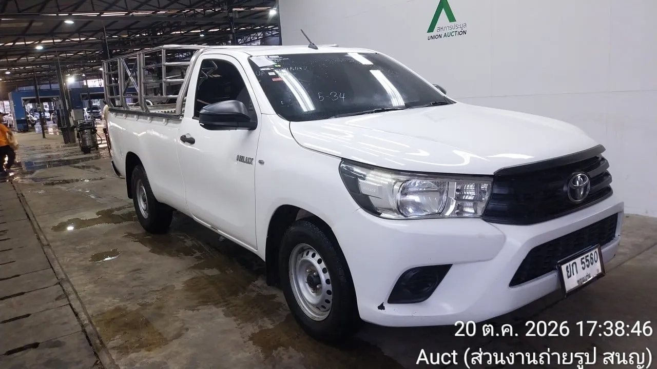 2016 Toyota Hilux Revo – 2