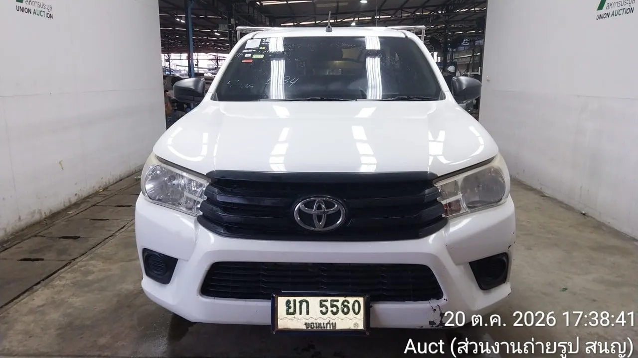 2016 Toyota Hilux Revo – 1