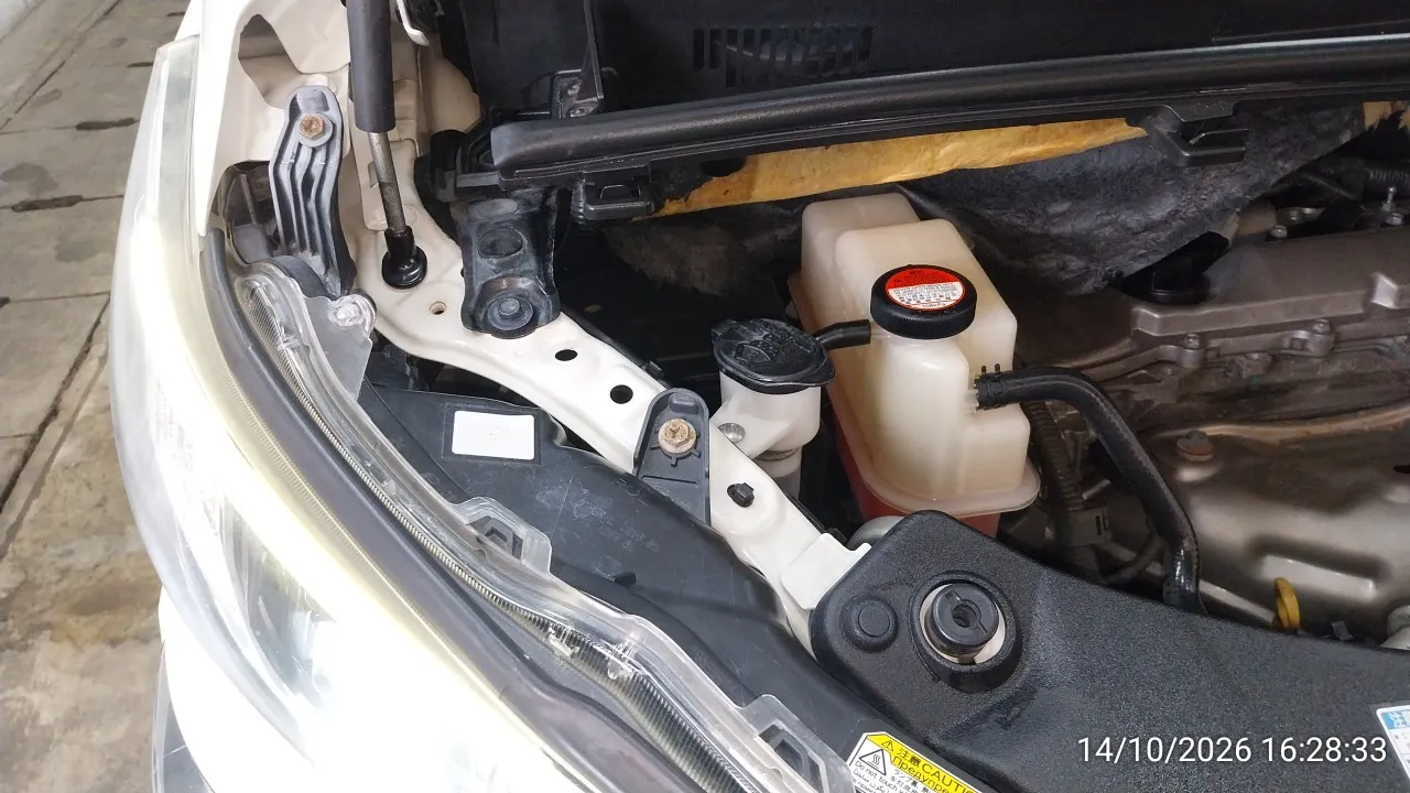 2015 Toyota Vellfire – 8