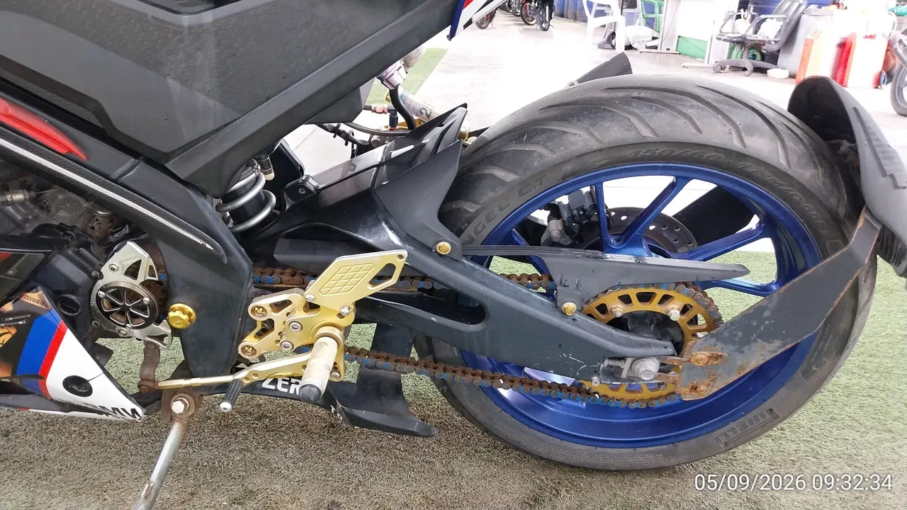 2019 Yamaha YZF-R15 – 12