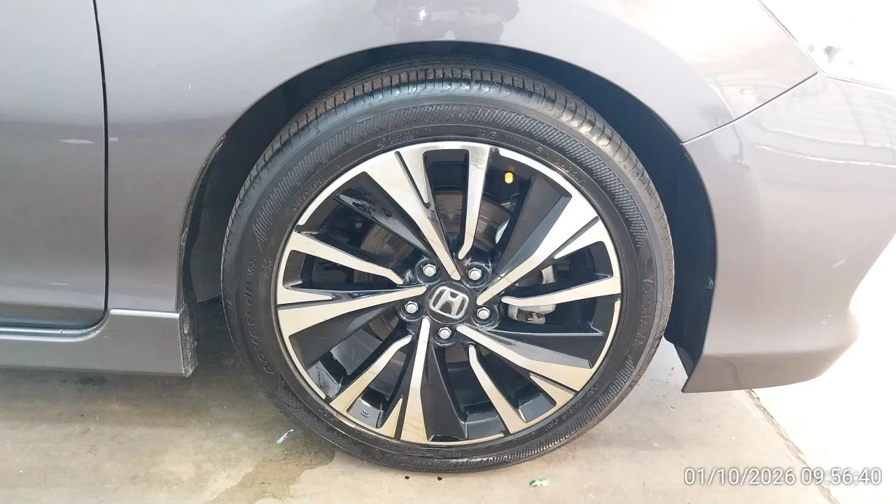2017 Honda Accord – 12
