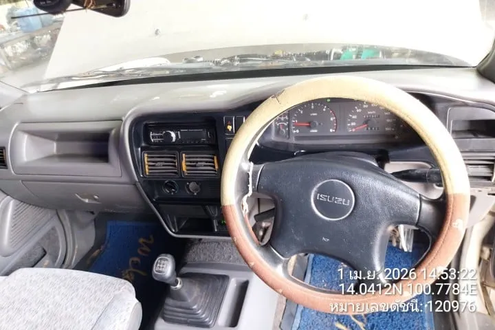 1998 Isuzu D-Max – 11