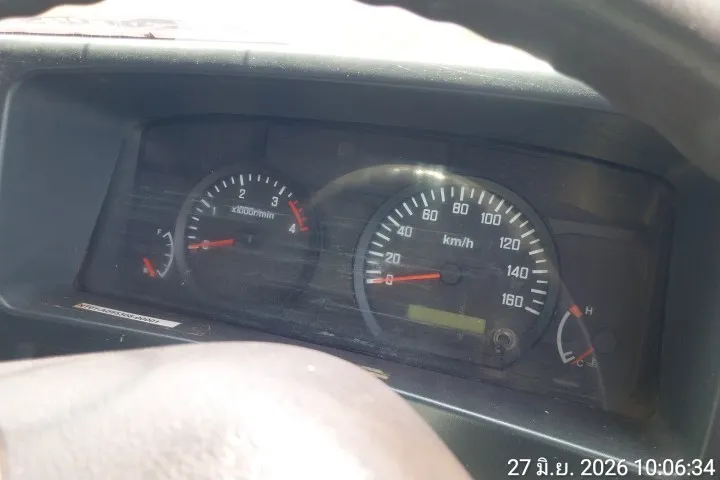 2010 Isuzu NQR – 7
