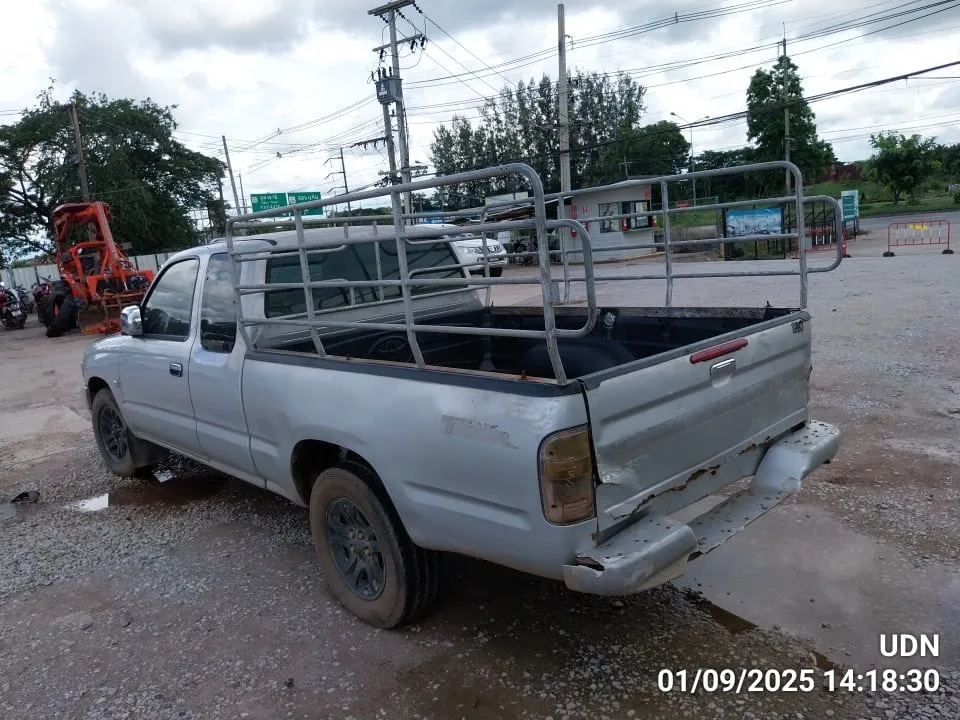 2004 Toyota Hilux Tiger – 4