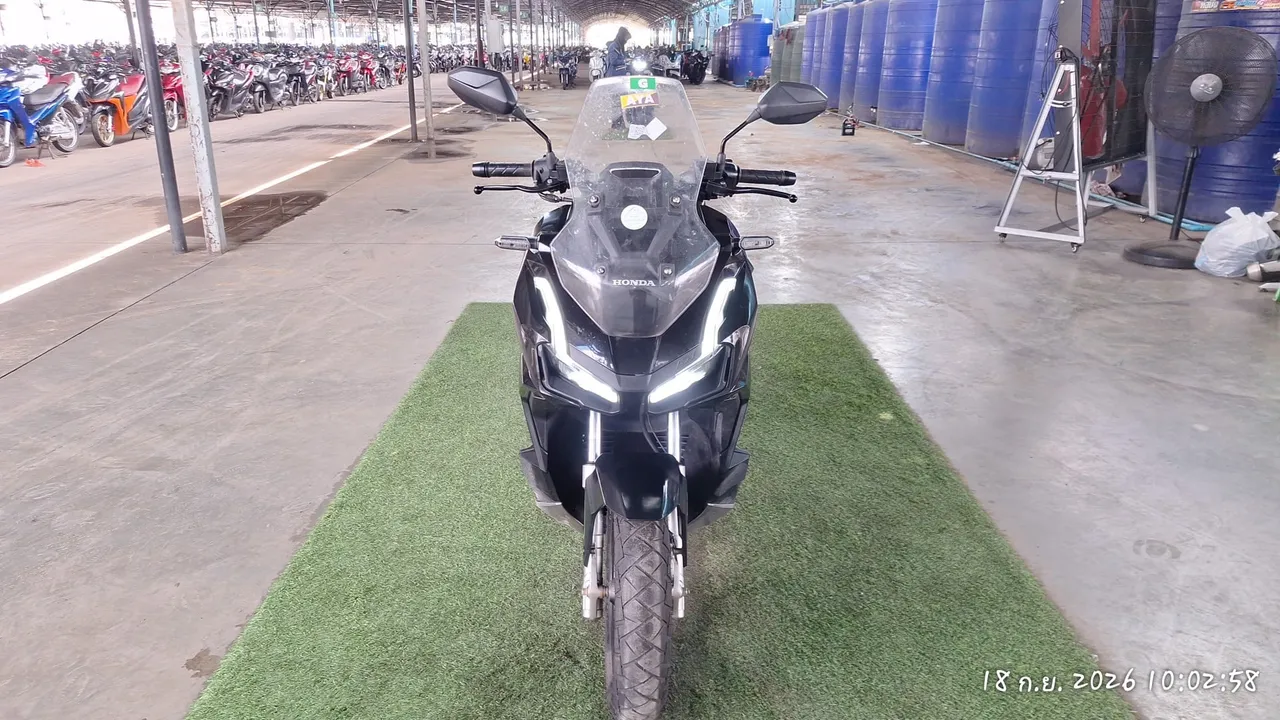 2025 Honda ADV 160 – 1