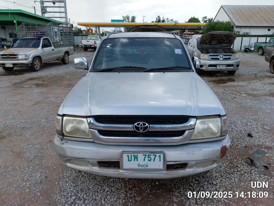 2004 Toyota Hilux Tiger – 1