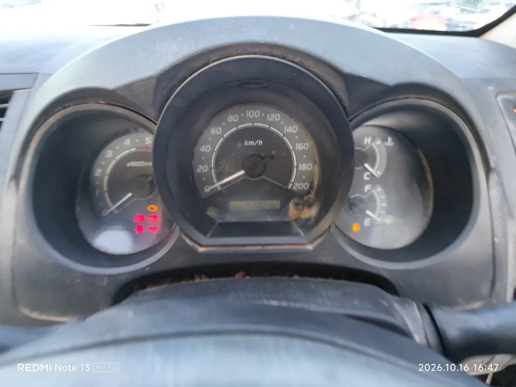2006 Toyota Hilux Vigo – 12