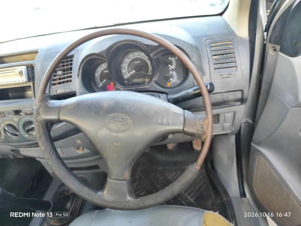 2006 Toyota Hilux Vigo – 11