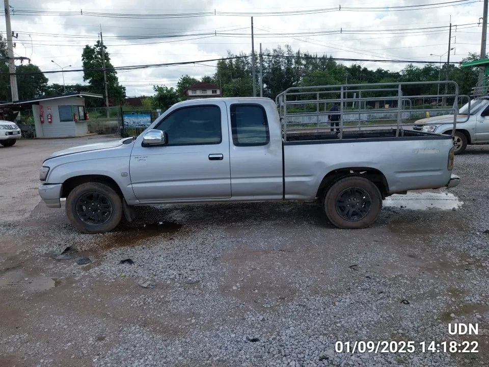 2004 Toyota Hilux Tiger – 3