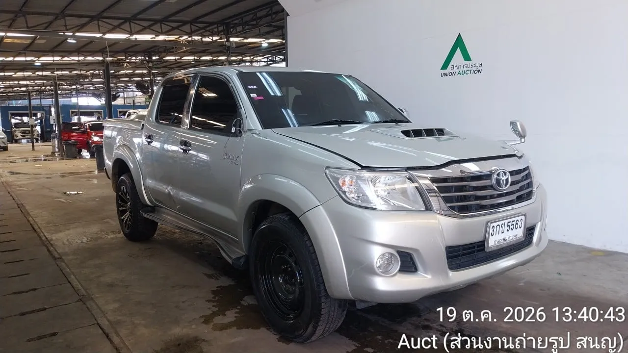 2013 Toyota Hilux Vigo – 2