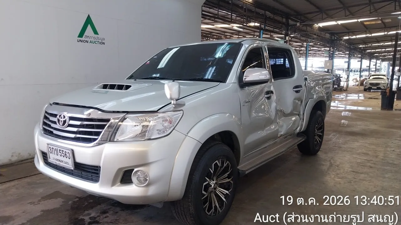 2013 Toyota Hilux Vigo – 3