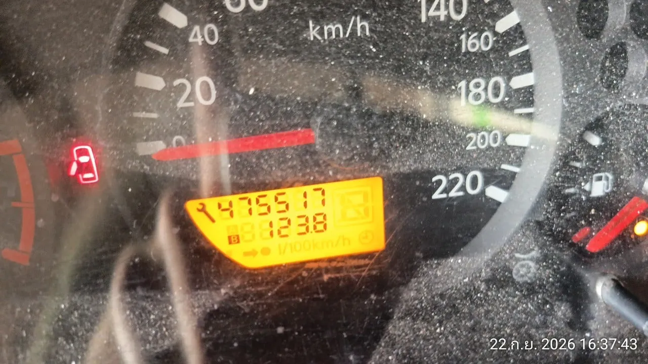 2010 Nissan Navara – 6