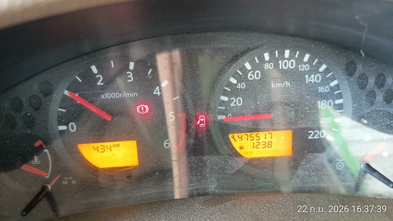 2010 Nissan Navara – 5