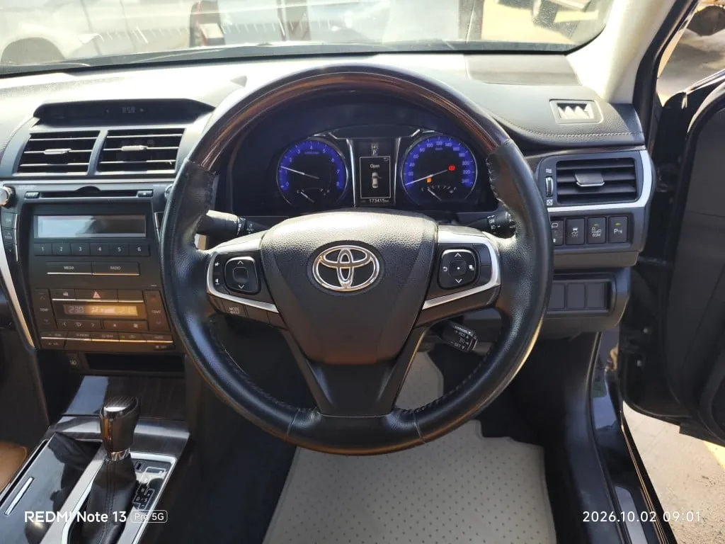 2017 Toyota Camry – 11