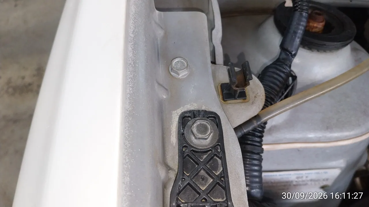 2013 Nissan Almera – 9