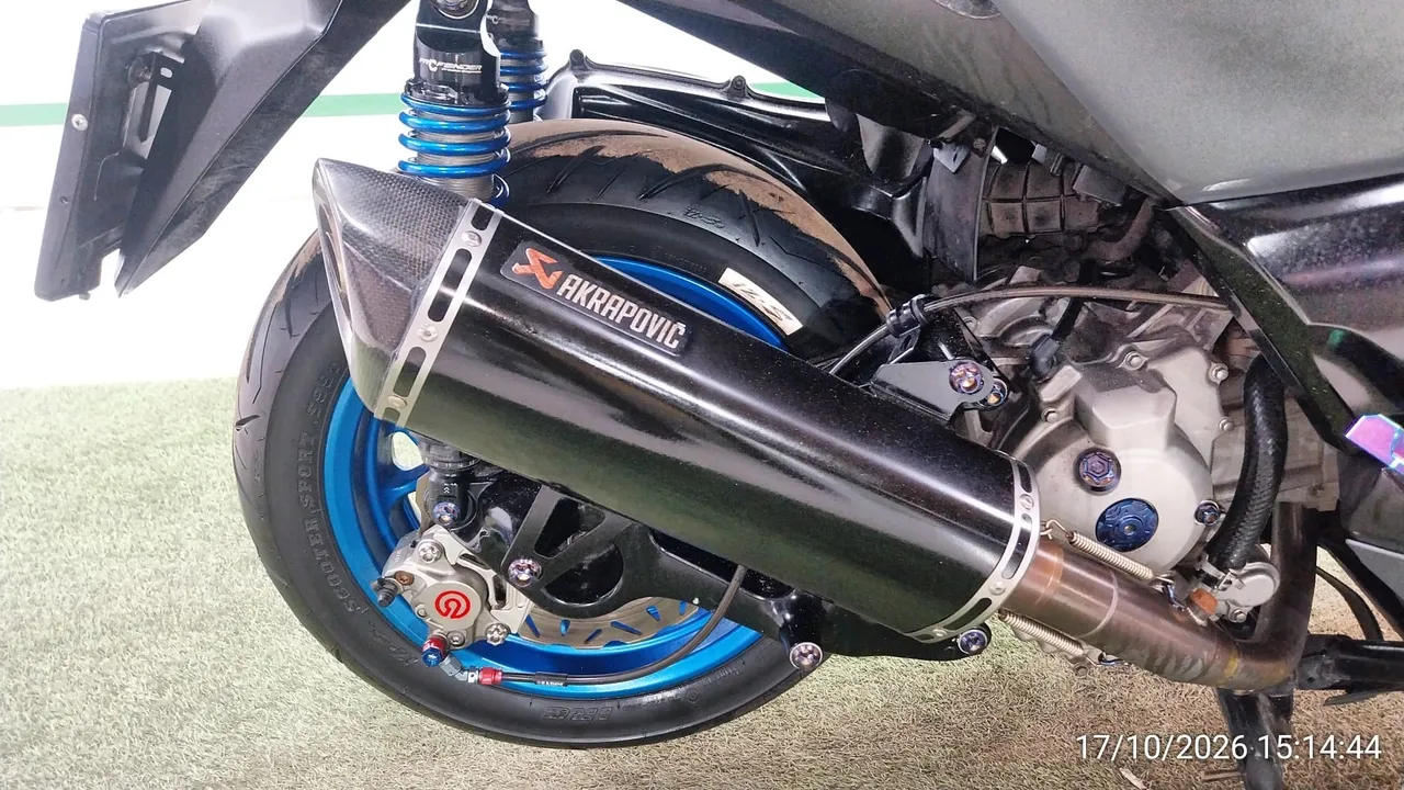 2020 Yamaha X-Max – 11