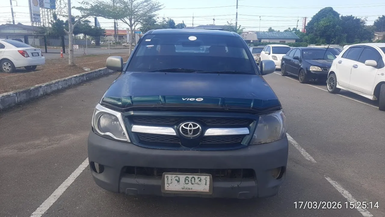 2005 Toyota Hilux Vigo – 1