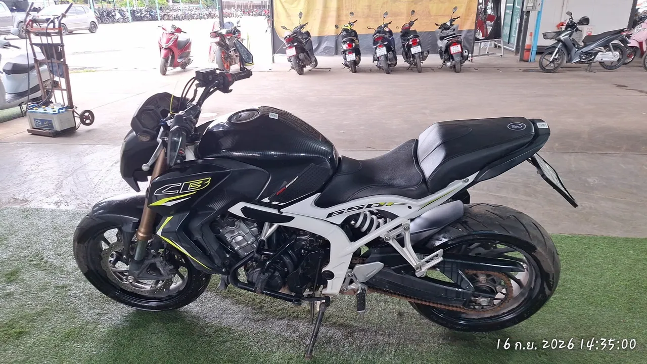 2016 Honda CB650F – 8