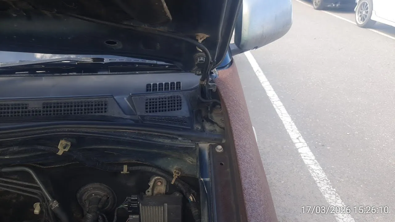 2005 Toyota Hilux Vigo – 9