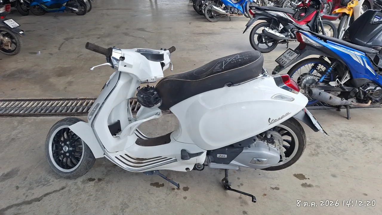 2023 Vespa Sprint 125 – 9