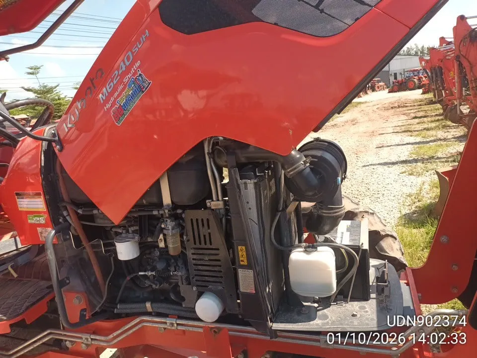 2022 Kubota M6240SUH-B – 12