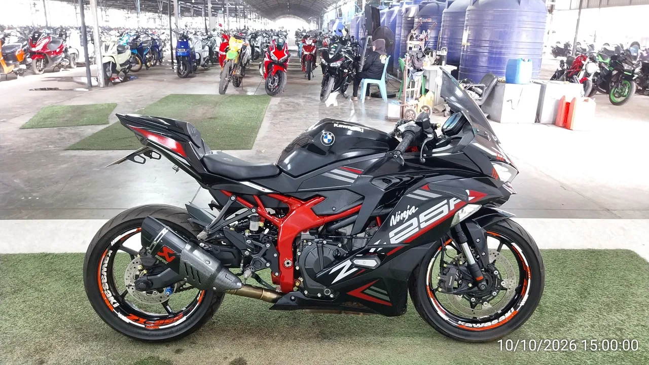 2020 Kawasaki Ninja ZX-25R – 3