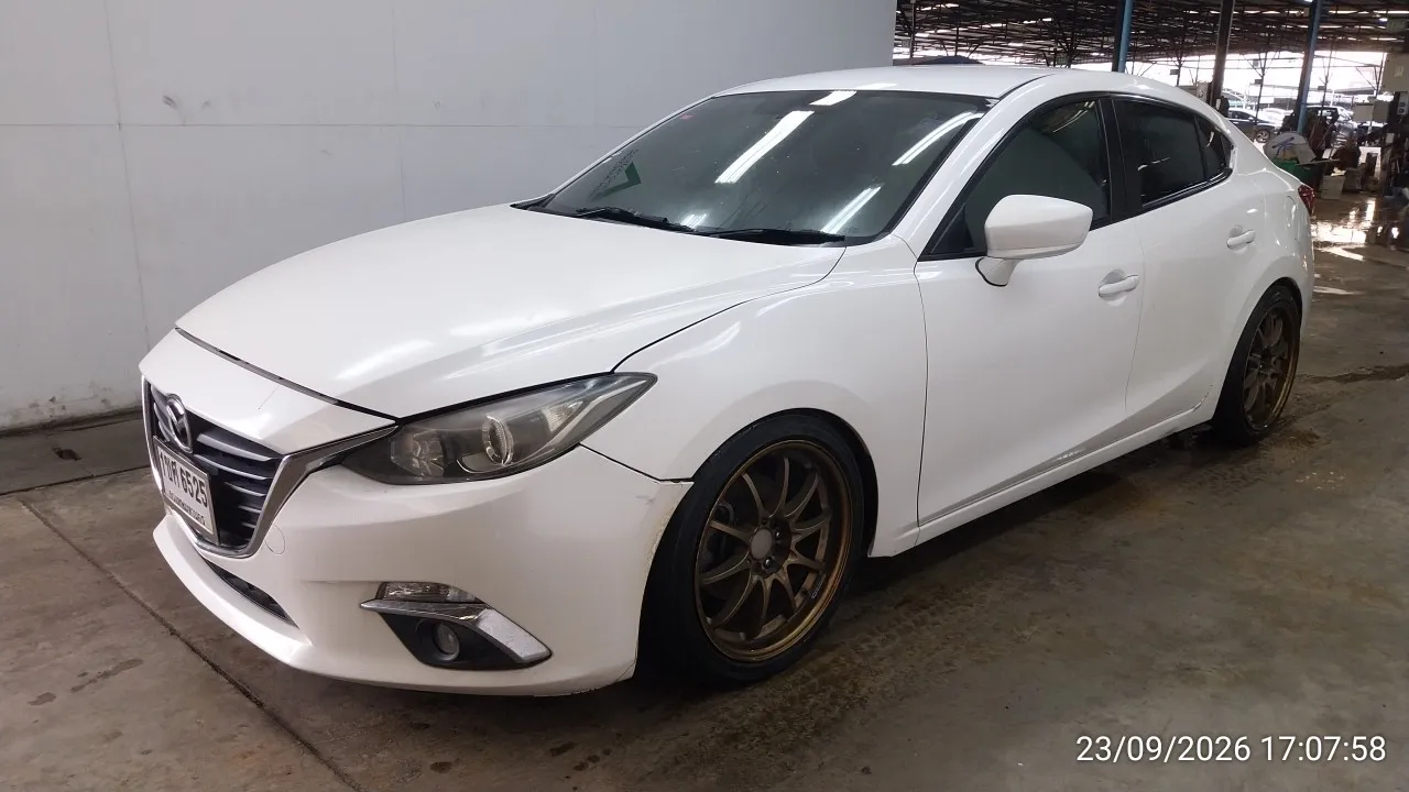 2015 Mazda Mazda3 – 3