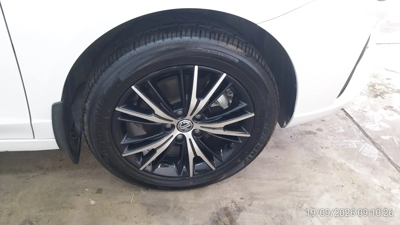 2023 MG ES – 12