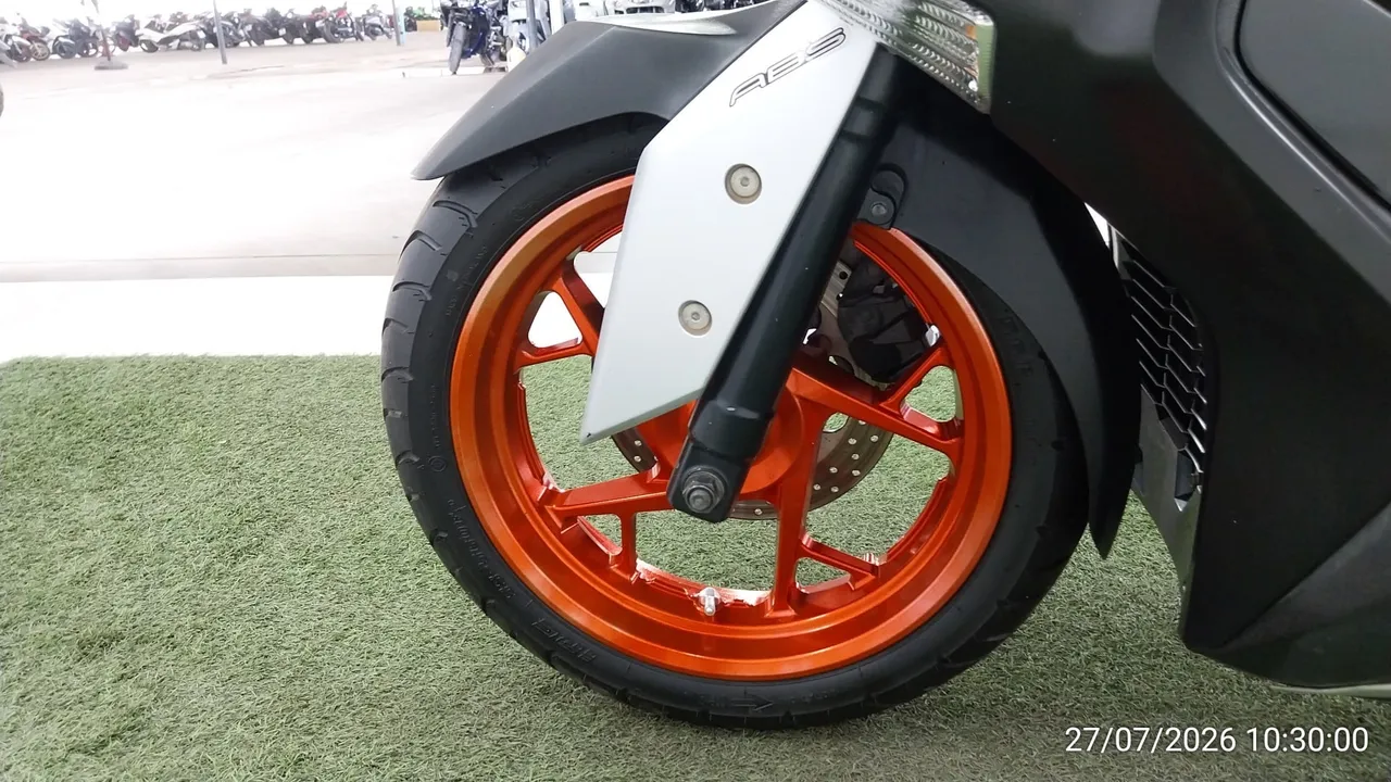 2019 Yamaha X-Max – 10