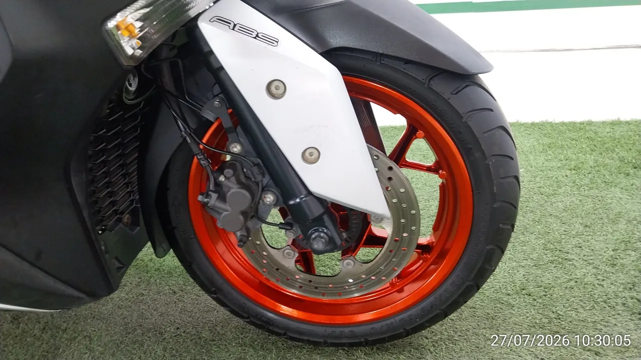 2019 Yamaha X-Max – 11