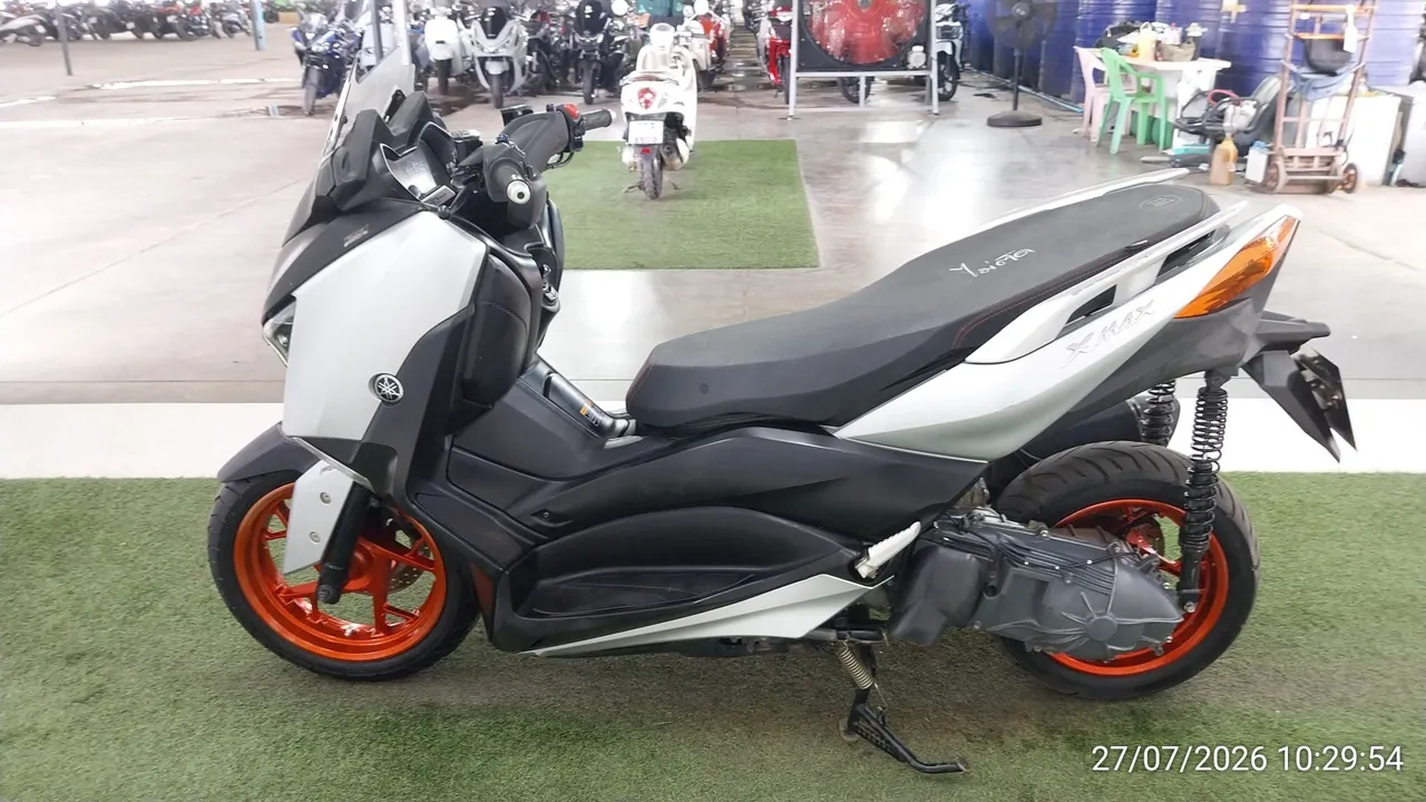 2019 Yamaha X-Max – 8