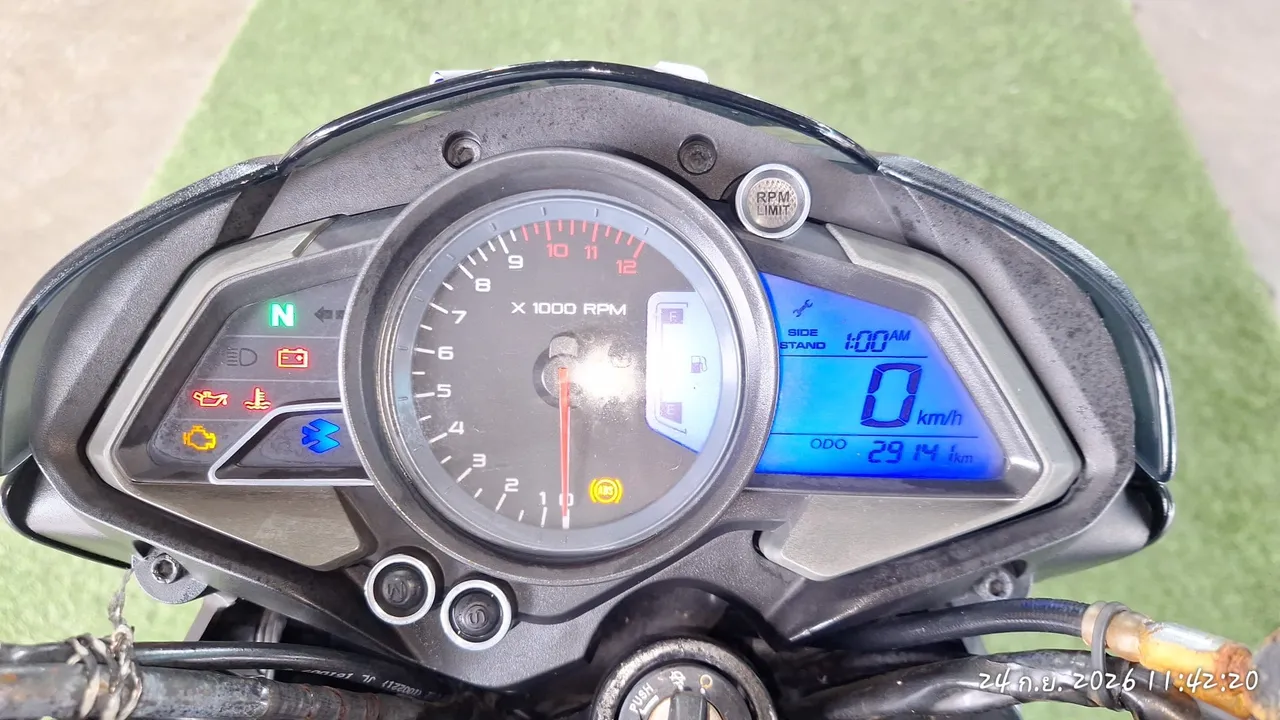 2022 Bajaj Pulsar NS200 – 9