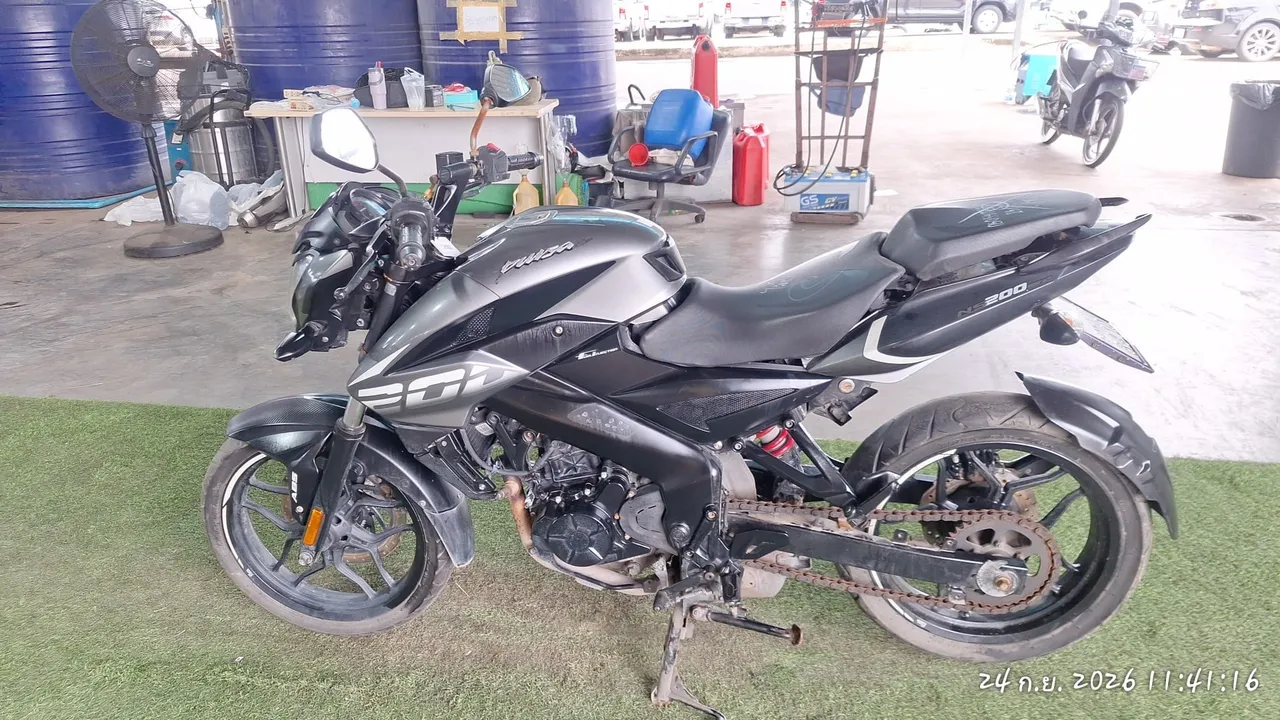 2022 Bajaj Pulsar NS200 – 8