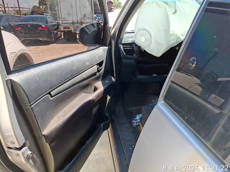 2019 Toyota Hilux Revo – 11