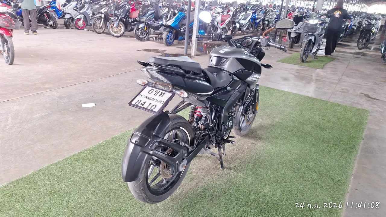 2022 Bajaj Pulsar NS200 – 6