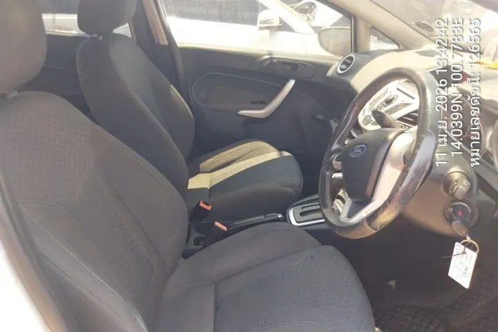 2011 Ford Fiesta – 7