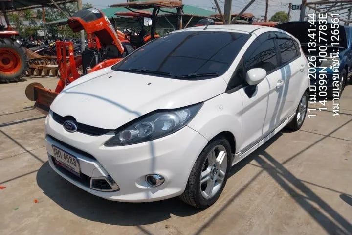2011 Ford Fiesta – 3