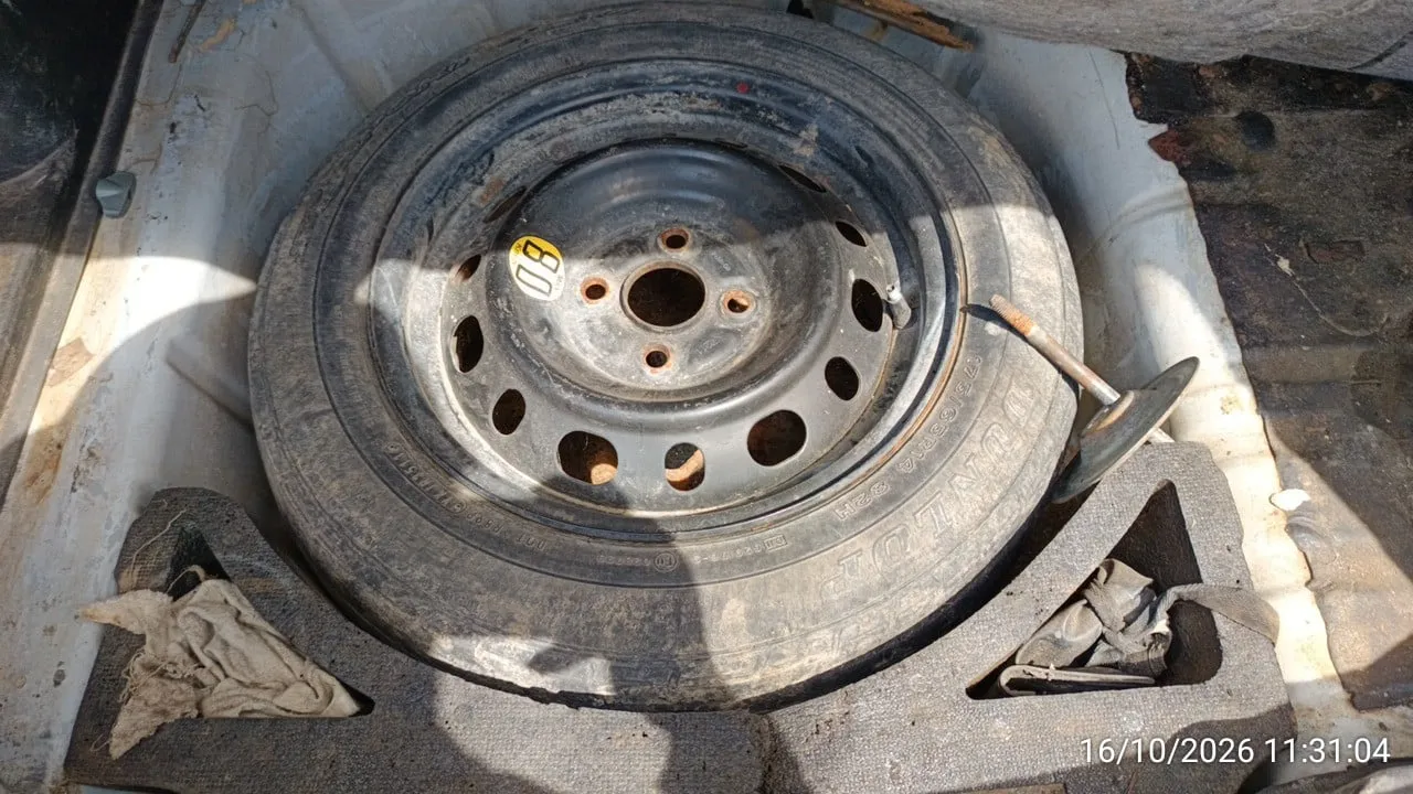 2011 Mazda Mazda2 – 11