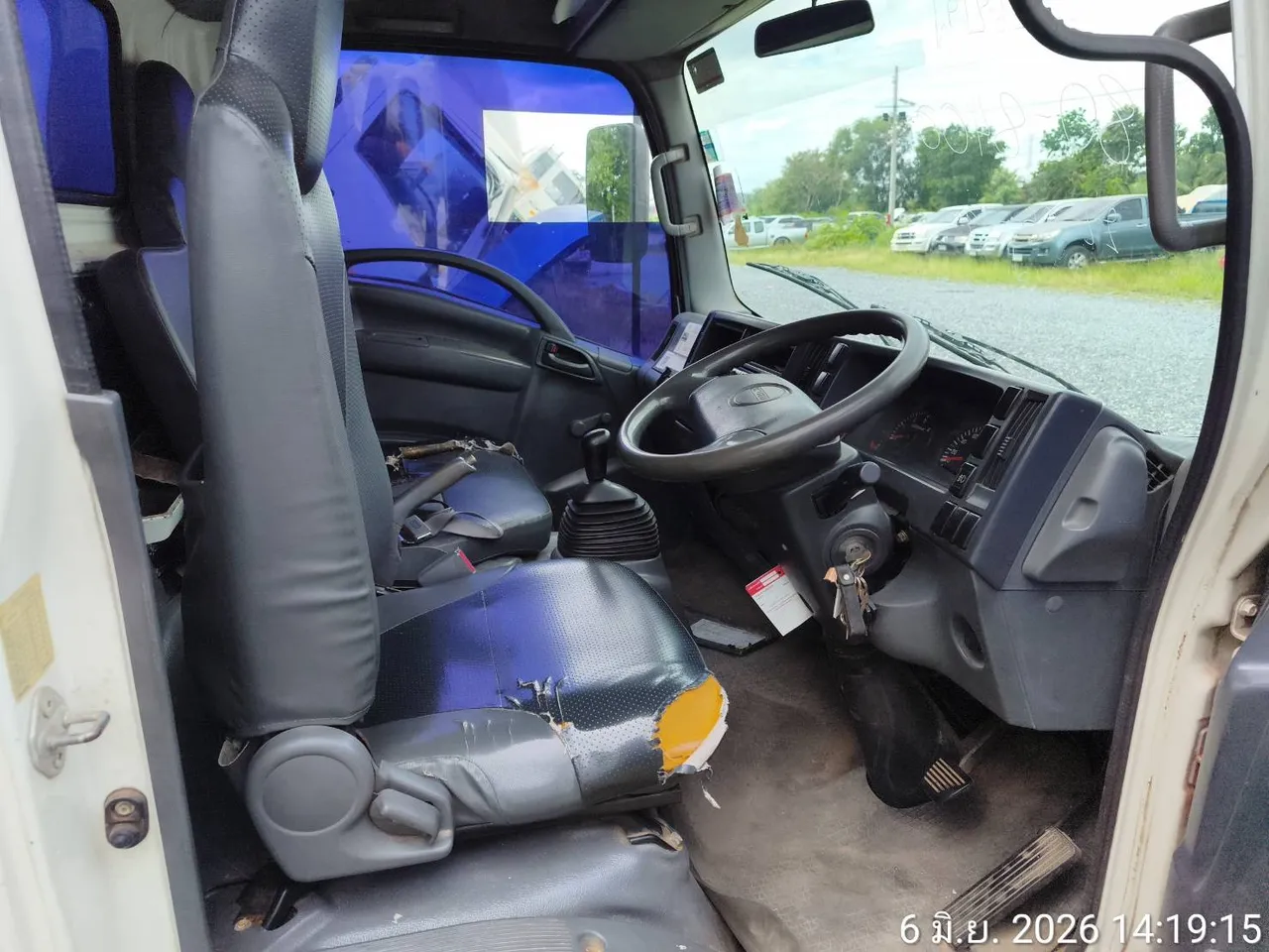 2011 Isuzu NMR – 4