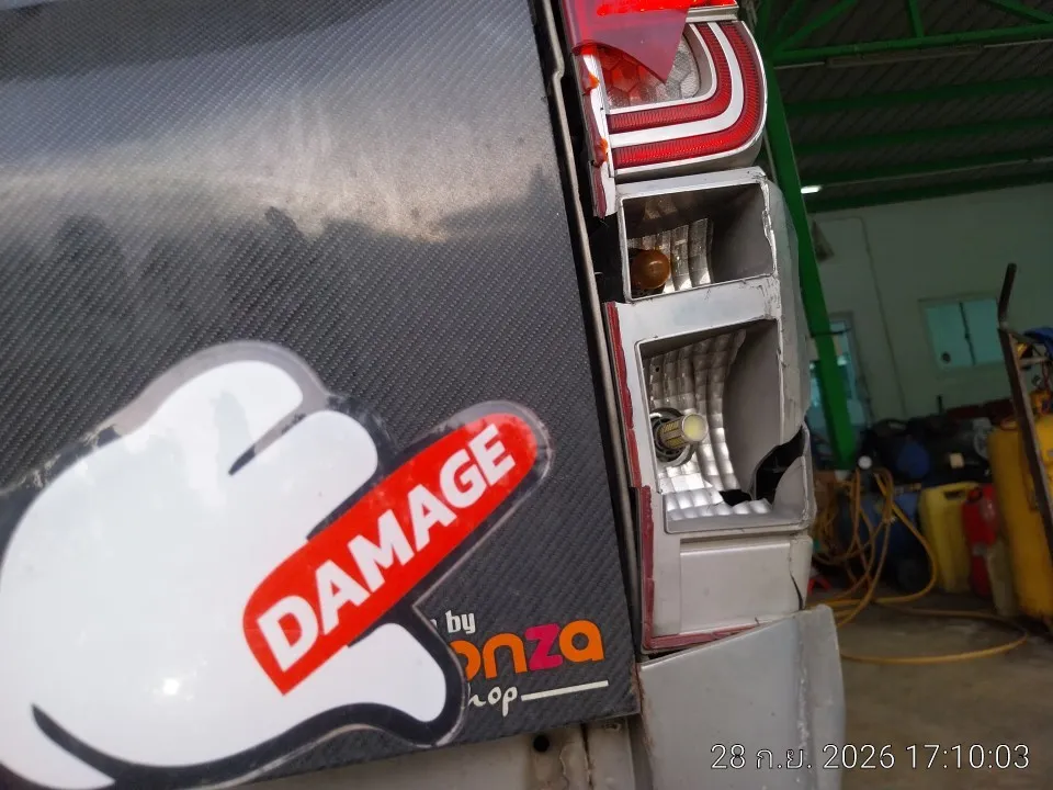 2015 Isuzu D-Max – 9