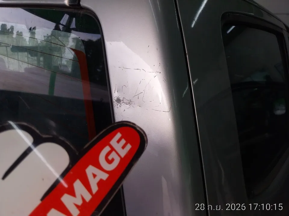 2015 Isuzu D-Max – 10