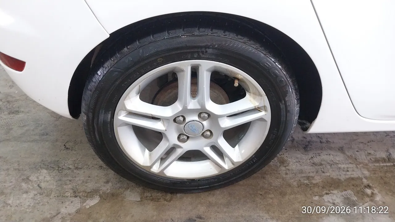 2013 Ford Fiesta – 12