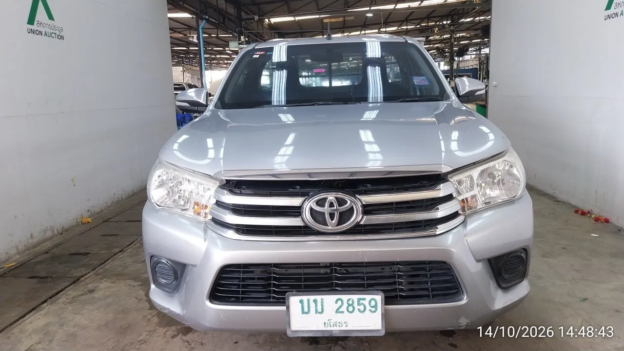 2017 Toyota Hilux Revo – 1