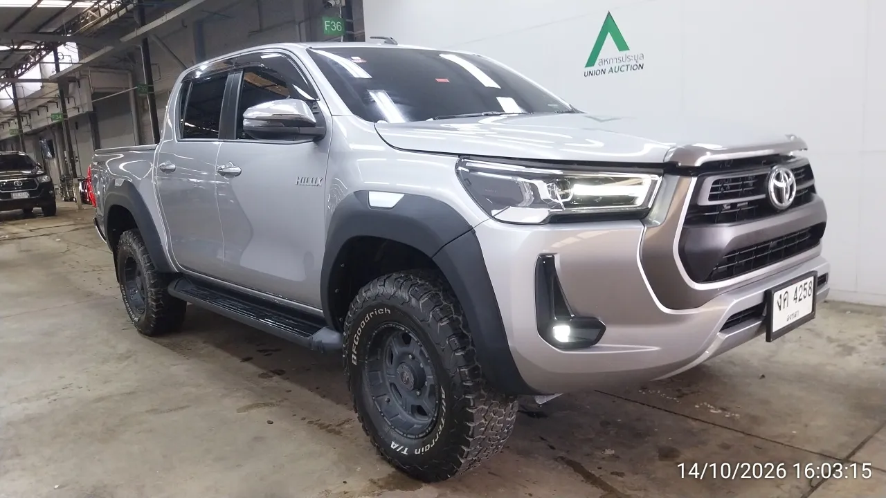 2020 Toyota Hilux Revo – 2