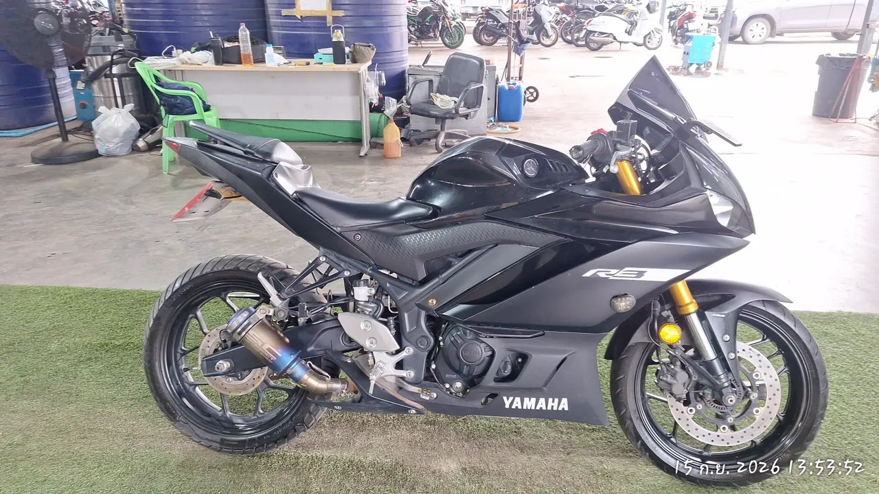 2021 Yamaha YZF-R3 – 4