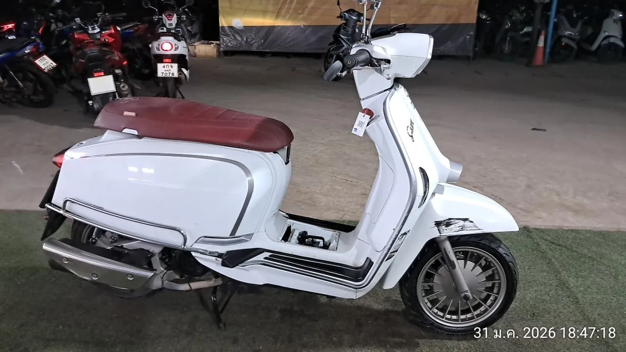 2024 Lambretta V200 – 4